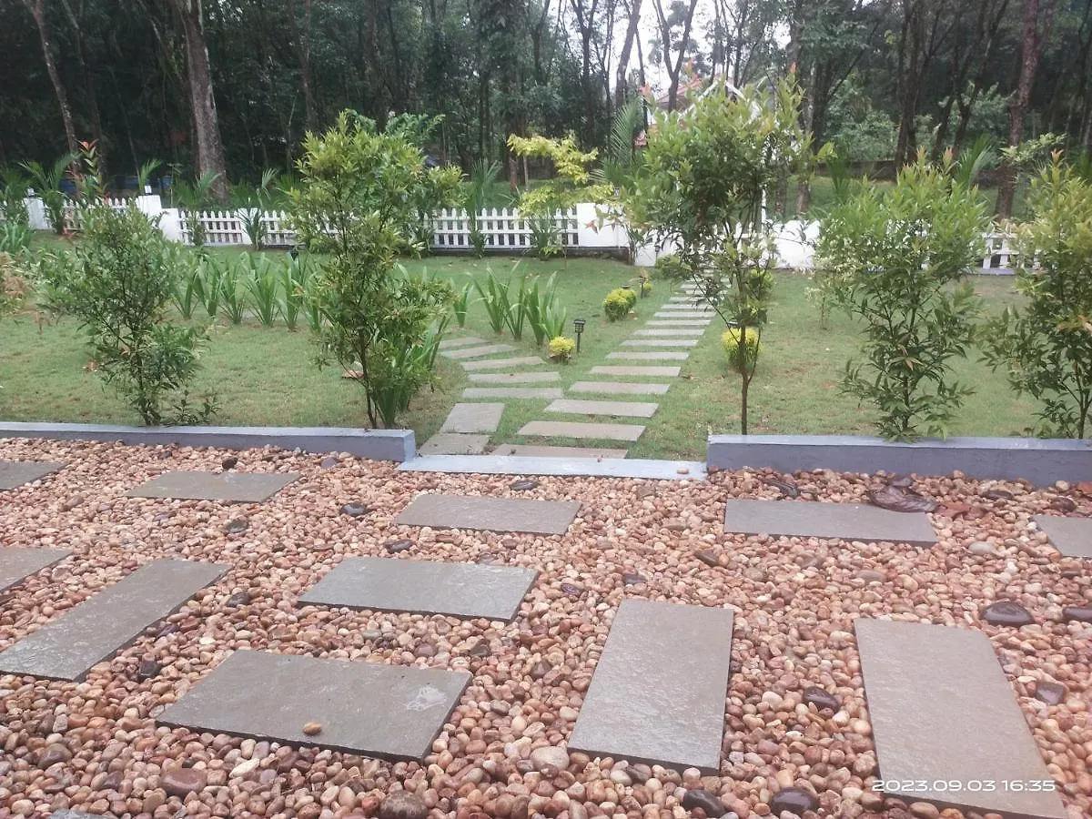 Merlys Fruit Garden - Resort At Thattekkad Kotamangalam Villa