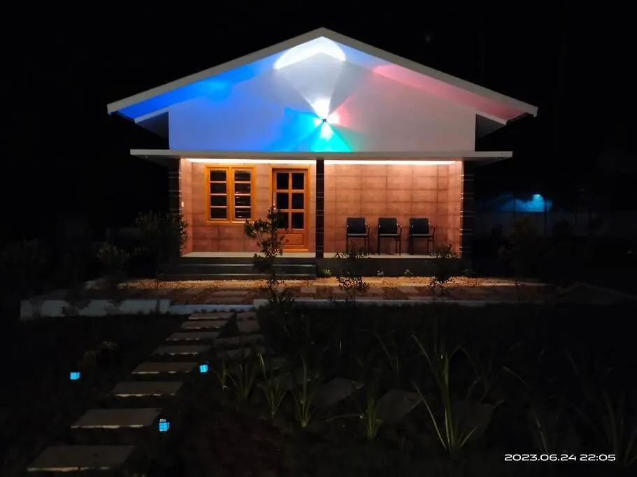 Merlys Fruit Garden - Resort At Thattekkad Kotamangalam 0*,  Indie